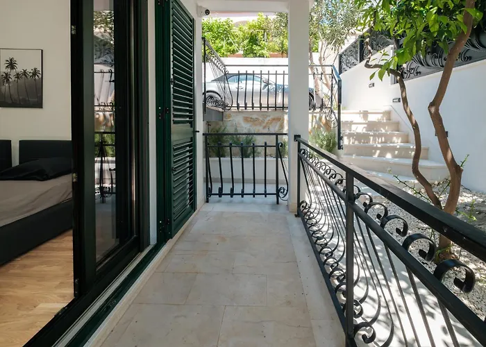 Aea Del Mare וילה טרוגיר